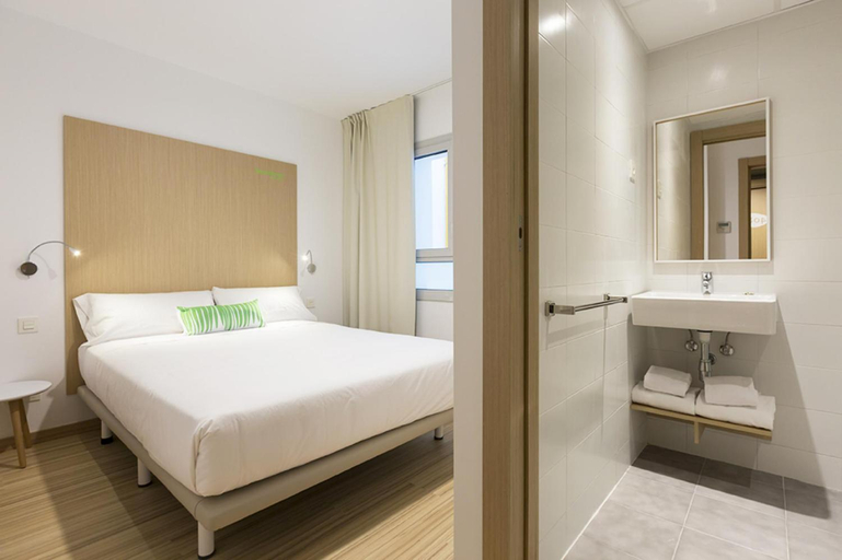 Bedroom 3, SmartRoom Barcelona, Barcelona