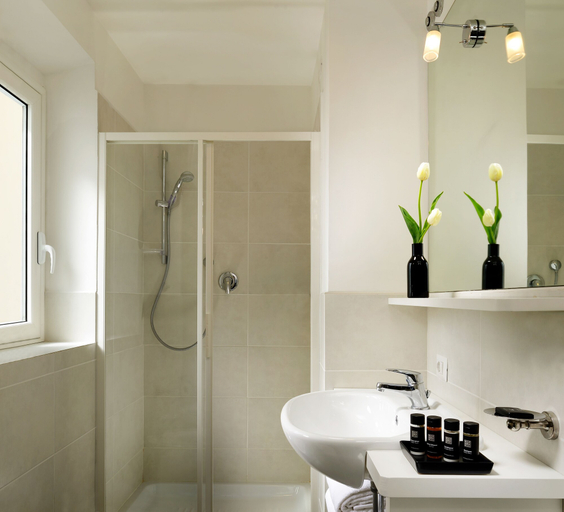 Bathroom 4, Villa Delle Palme, Roma