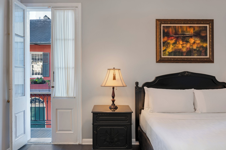Bedroom 3, Chateau Hotel, Orleans