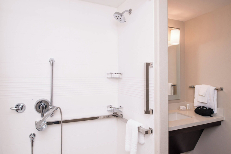 Bathroom 3, TownePlace Suites by Marriott Merced, Merced