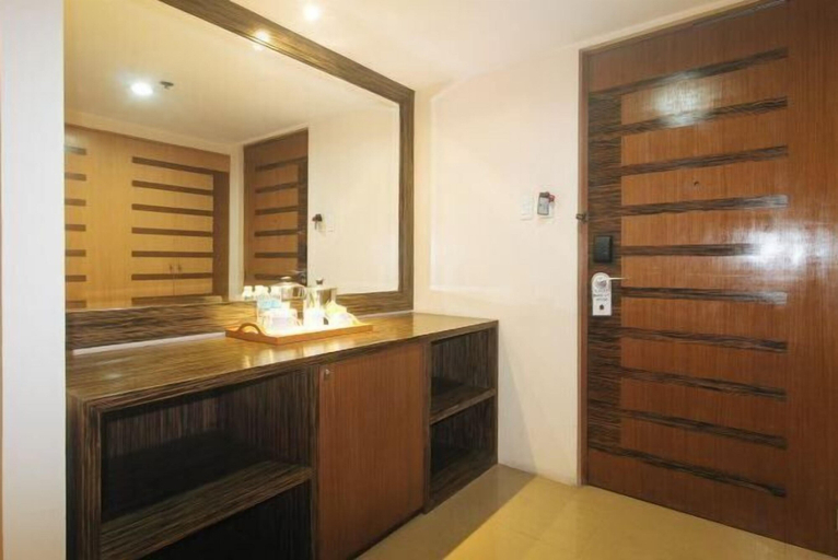 Bathroom 30