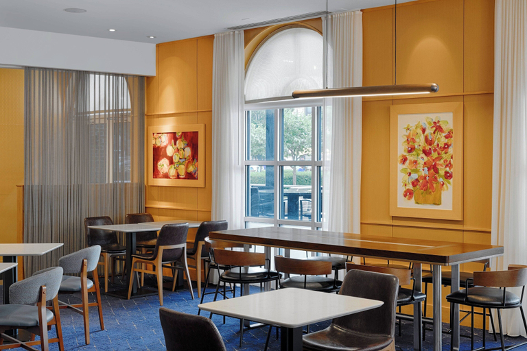Food & Drinks 4, Courtyard by Marriott Springfield Downtown, Clark