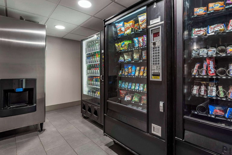 Food & Drinks 5, Comfort Inn & Suites Liverpool - Syracuse North, Onondaga