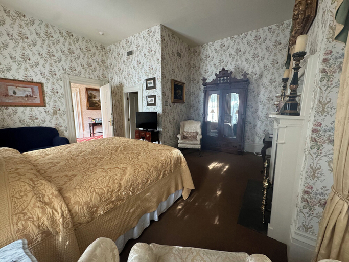 Bedroom 19
