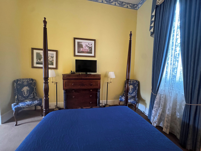 Bedroom 16
