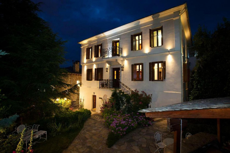 Room 4, Archontiko Polyzos 11 Manolia, Thessaly