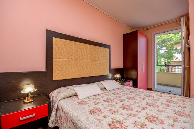 Bedroom 5, Camere America B&B, Brescia