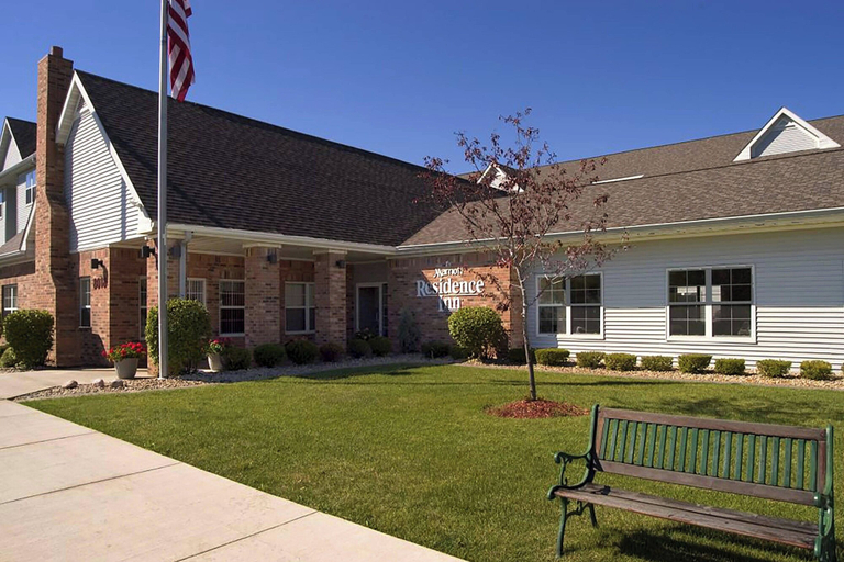 Exterior & Views 2, Residence Inn By Marriott Merrillville, Lake