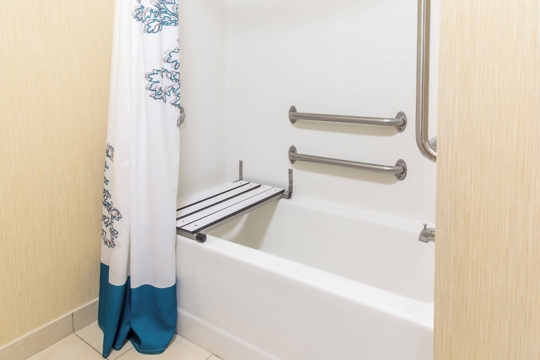 Bathroom 4, Residence Inn Sioux Falls, Minnehaha