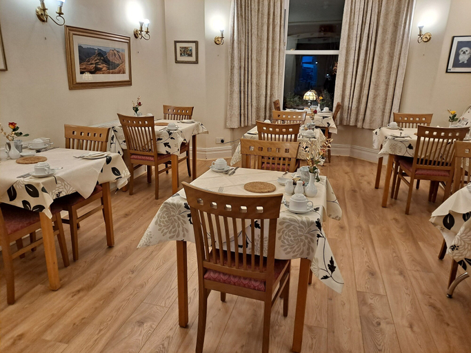 Food & Drinks 4, Somerset House, Cumbria