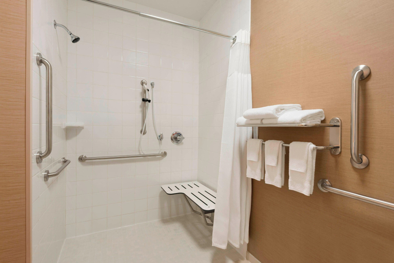 Bathroom 5, Fairfield Inn & Suites Hartford Manchester, Hartford