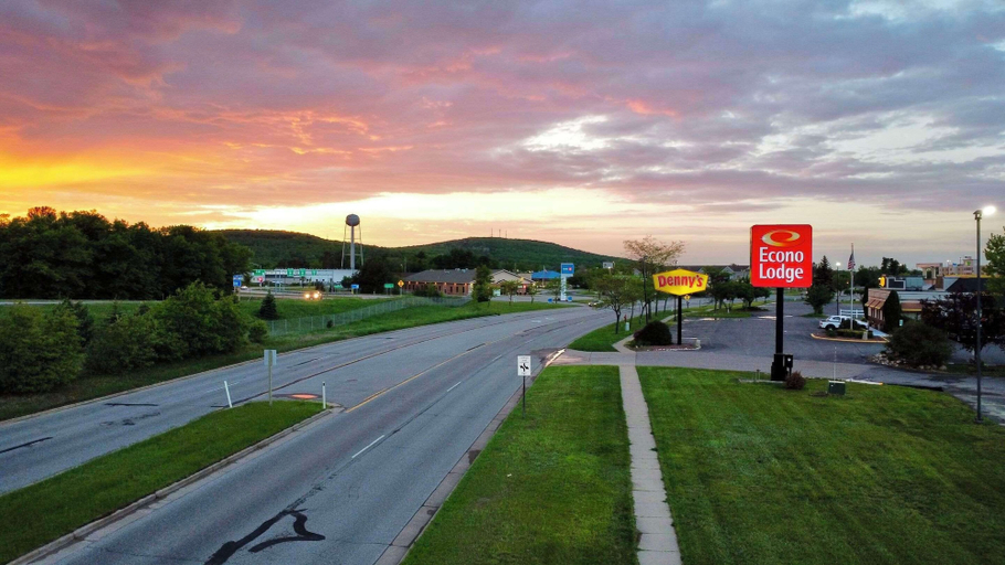 Others 5, Econo Lodge Wausau - Rothschild, Marathon