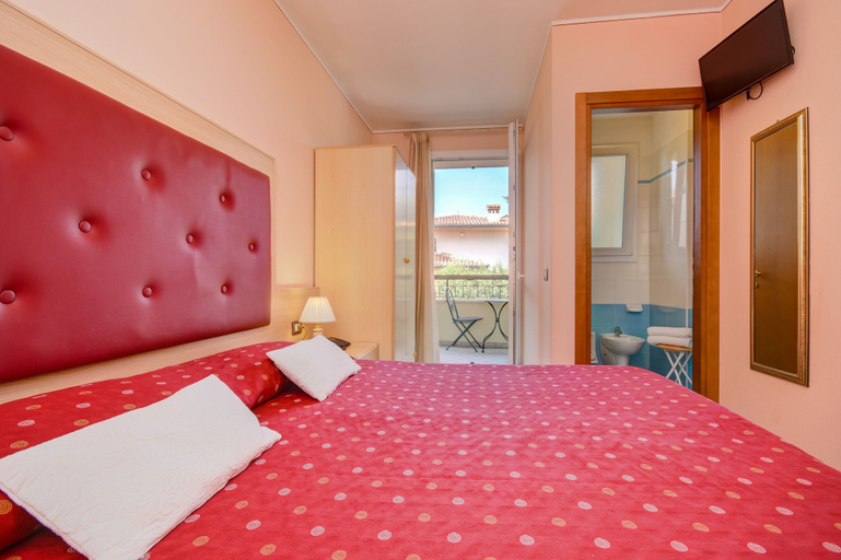 Bedroom 4, B&B America, Brescia