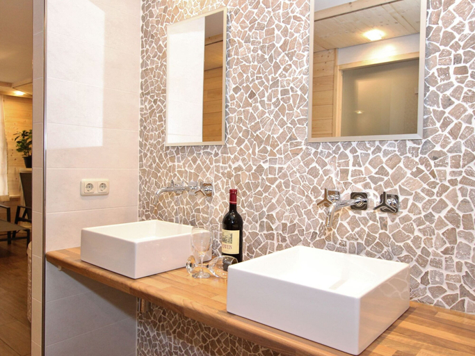 Bathroom 3, Chalet in Grossarl With Sauna Near ski Area, Sankt Johann im Pongau