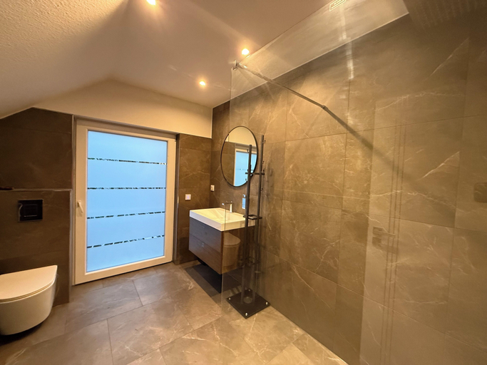 Bathroom 3, Modern House Gehrden contactless garden, Region Hannover