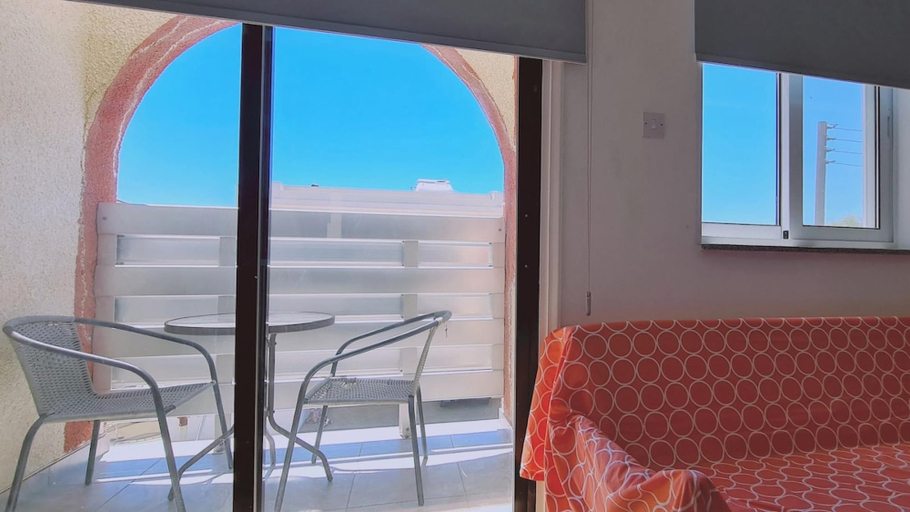 Room 2, 49 AN- Nissi Heaven Studio