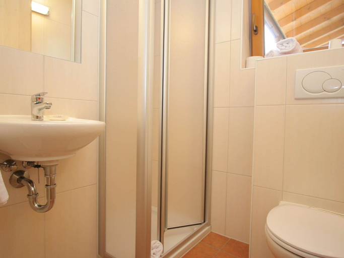 Bathroom 5, Spacious Apartment in Uderns near Ski Area, Schwaz