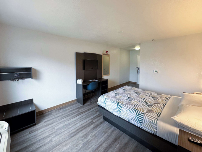 Bedroom 6