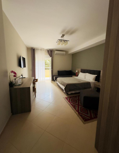 Facilities 2, Agora Rooms, Vlorës