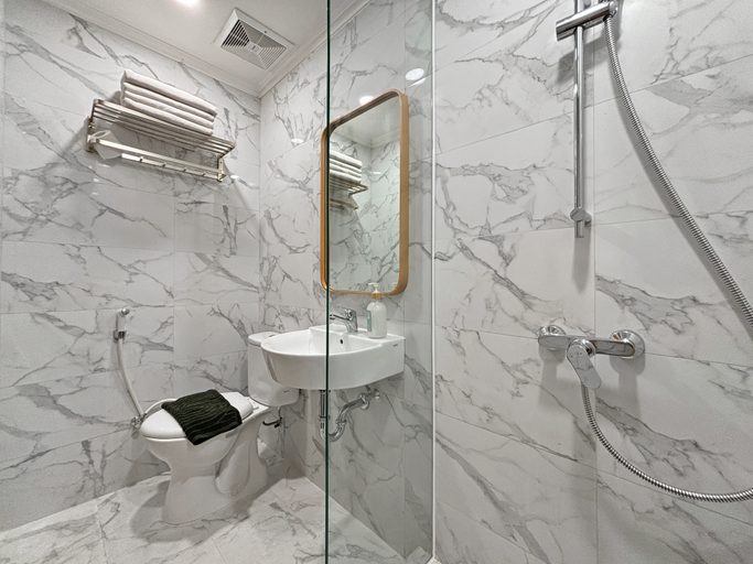 Bathroom 8