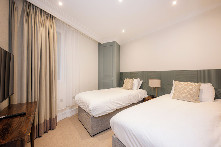 Bedroom 2, Fountain House, London