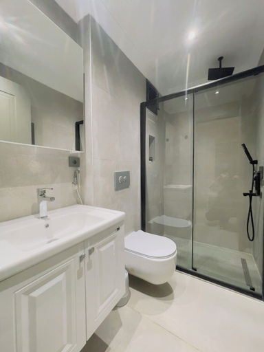 Bathroom 5, Aymira Suites, Şişli