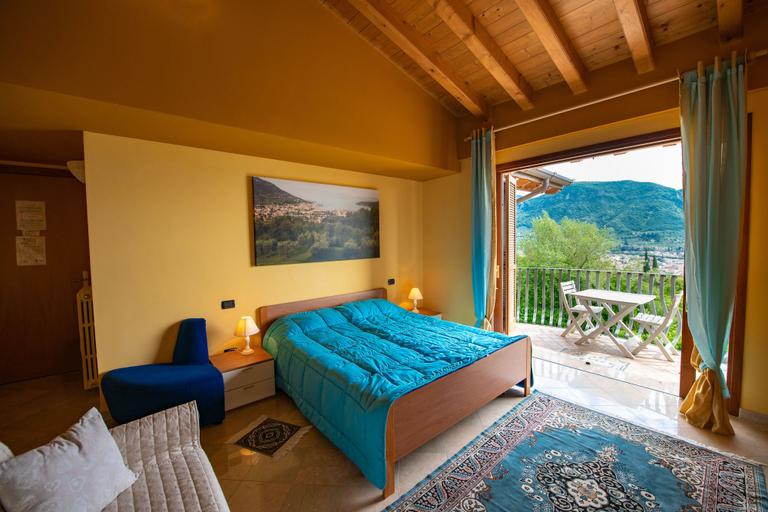 Bedroom 3, Feeling House, Brescia