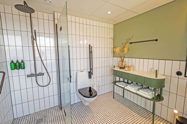 Bathroom 5, Hotel Fratelli, Karlstad