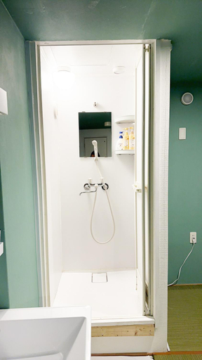 Bathroom 7