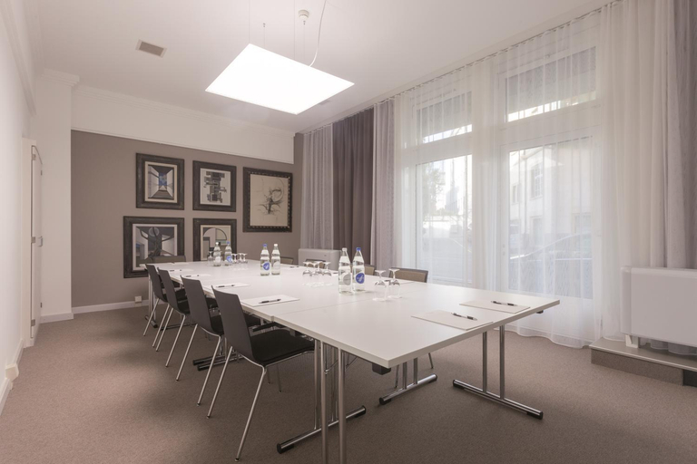 Business Facilities 17