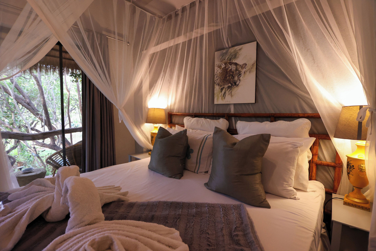 Bedroom 4, Call of the Wild Lodge, Mopani