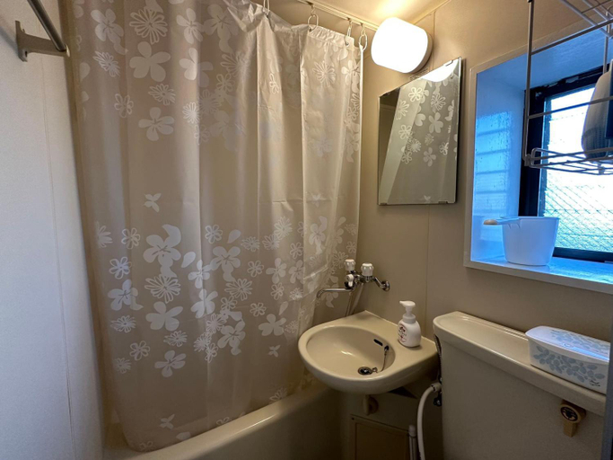 Bedroom 3, Room COMACHI# 2 train stops to Shinjuku Nishiguchi STA! #3-4ppl, Shinjuku