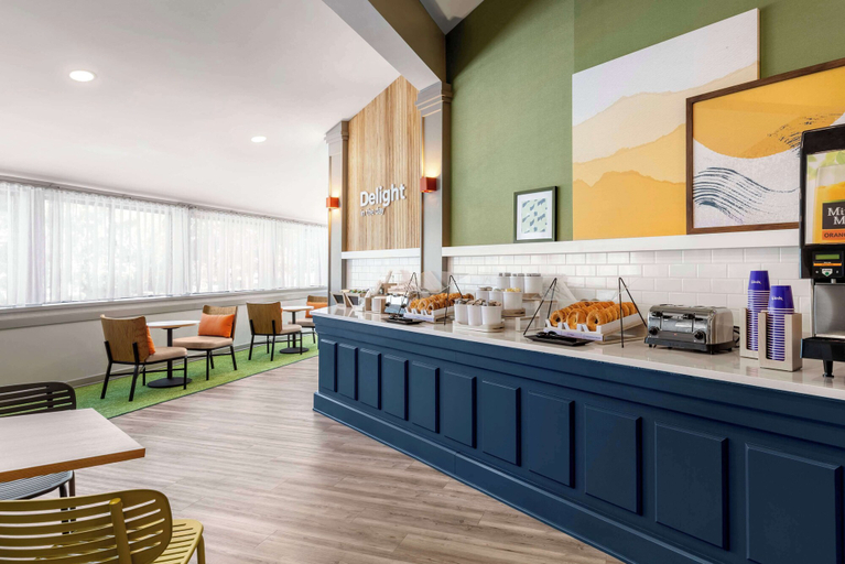 Food & Drinks 5, Spark by Hilton Mystic Groton, New London