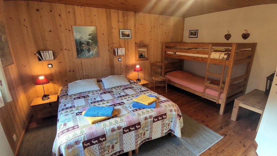 Bedroom 4, La Grange Aux Loups, Savoie