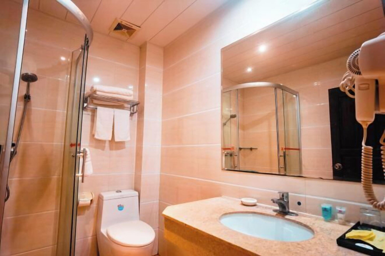 Bathroom, Wangfuzhou Holiday Villa Hotel, Jiangmen