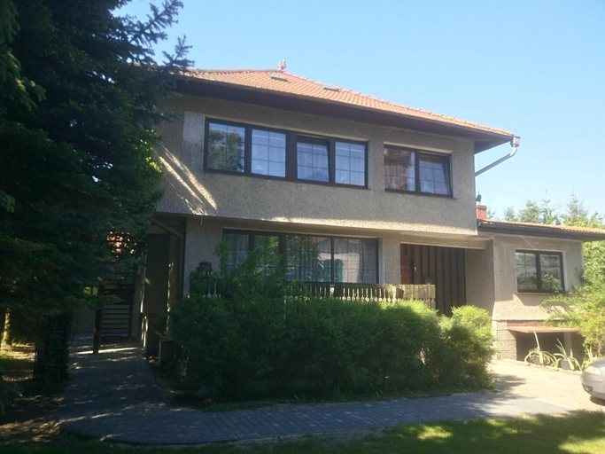 Primary image
