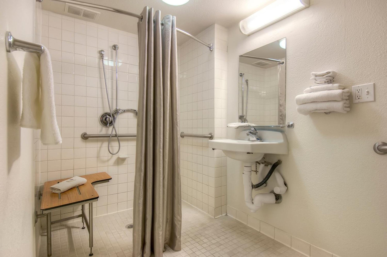 Bathroom 4, Motel 6 Oceanside, CA, San Diego