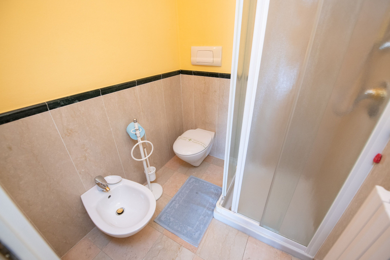 Bathroom 4, Feeling House, Brescia