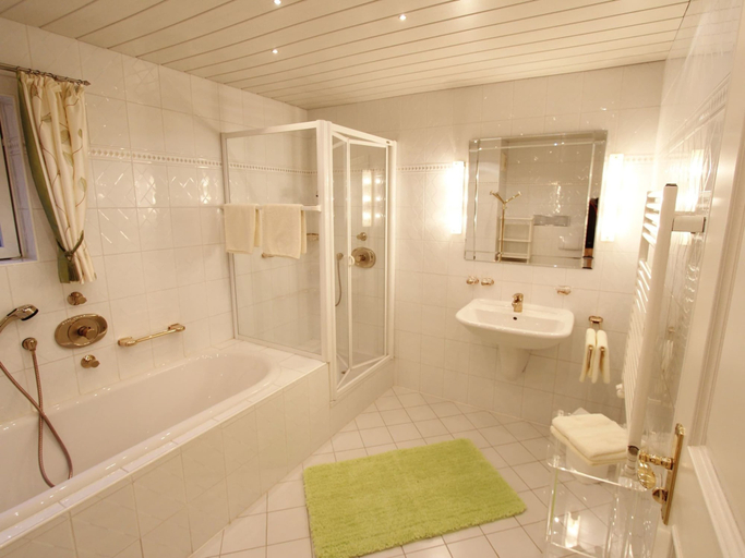 Bathroom, Holiday Flat Gastein Near Ski Slopes, Sankt Johann im Pongau