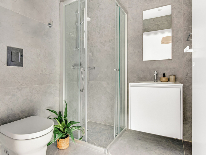 Bathroom, Sanders Florida - Chic 1-bdr Apt w Shared Pool