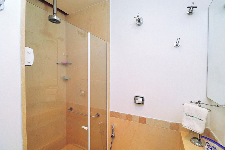 Bathroom 4, Quarto & Sala a 150m da Praia U052, Rio de Janeiro