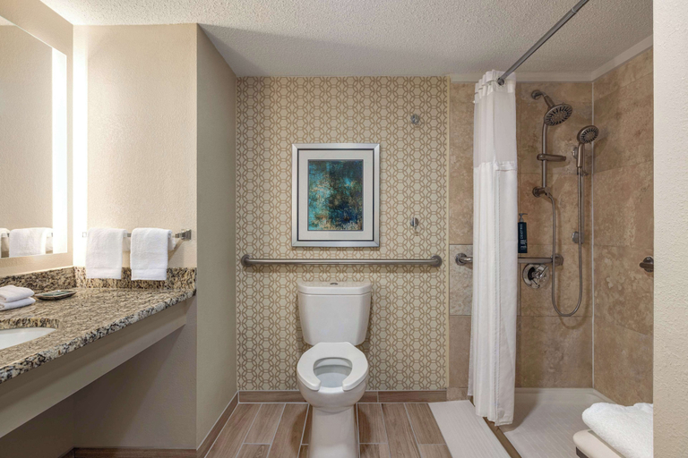 Bathroom 5, Doubletree by Hilton Fort Myers at Bell Tower Shops, Lee