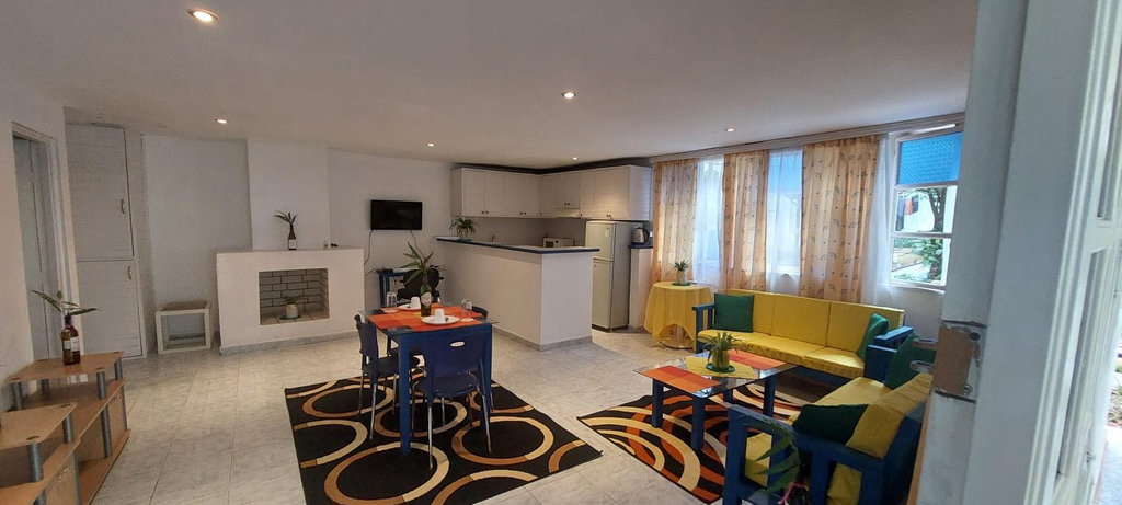 Others 5, Pallicos, Westlands