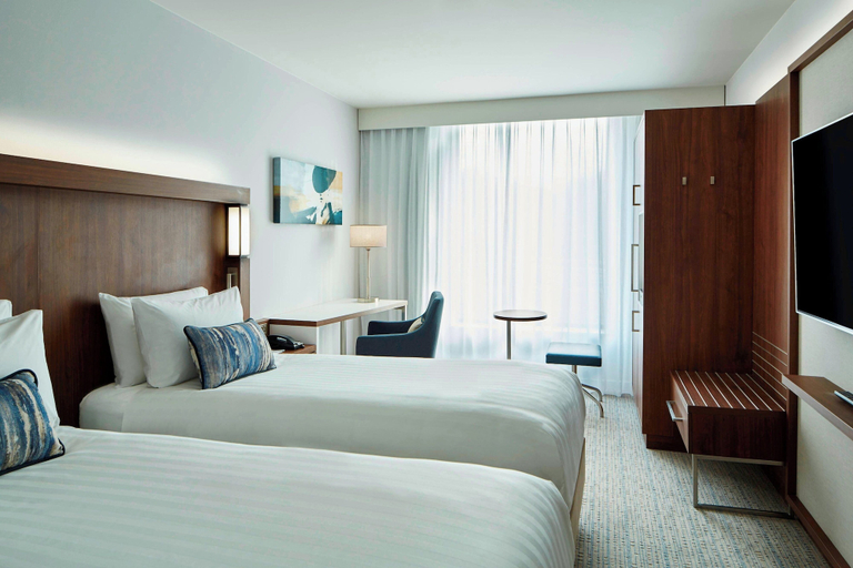 Bedroom 4, Courtyard by Marriott Luton Airport, Luton