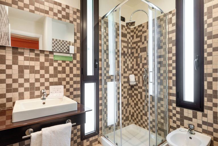 Bathroom 4, VOI Floriana Resort, Catanzaro