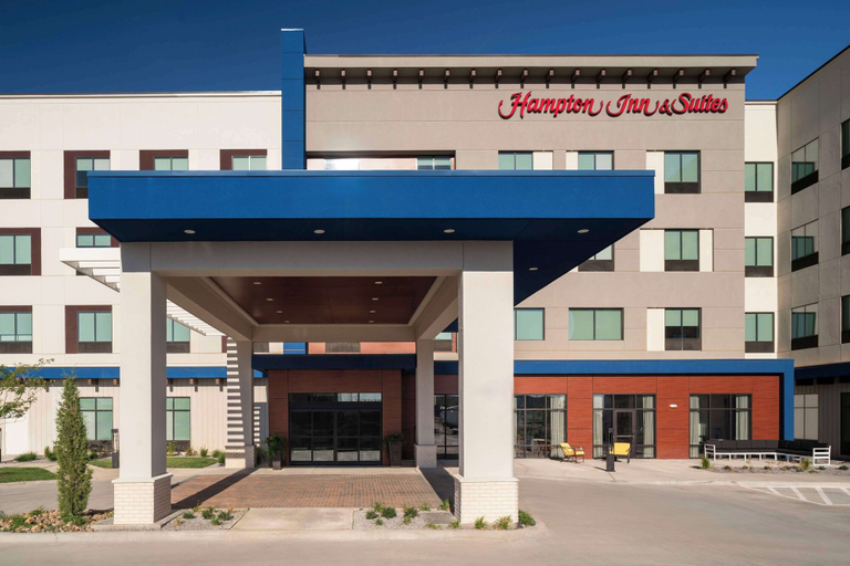 Exterior & Views 2, Hampton Inn & Suites Amarillo West, Potter