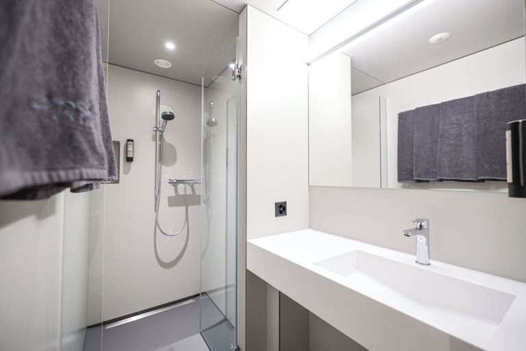Bathroom 4, Revier Mountain Lodge Saas-Fee, Visp