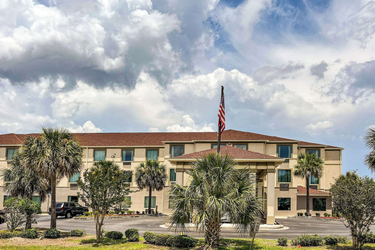 Exterior & Views 1, Comfort Inn & Suites Panama City North, Bay