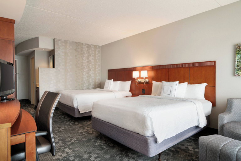 Bedroom 3, Courtyard by Marriott Ewing Princeton, Mercer