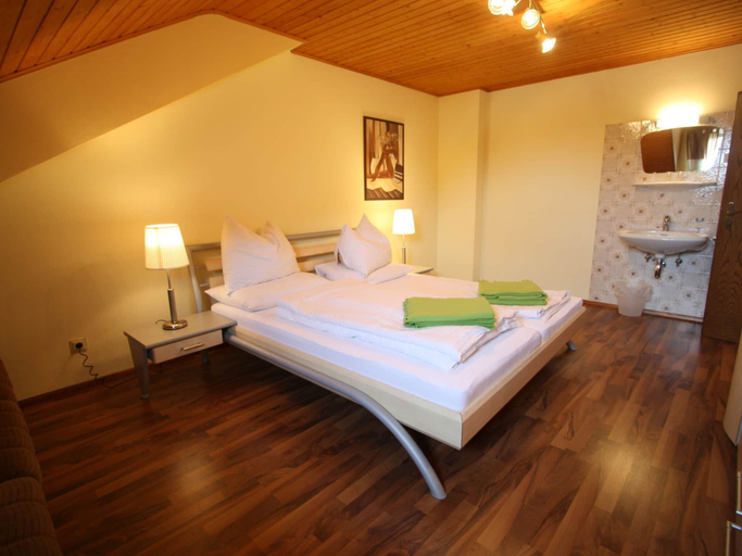 Bedroom 3, Apartment in Krispl Near Hiking Trails, Hallein